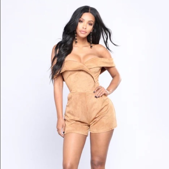 Fashion Nova Maryland Suede Romper in Camel color size M - Picture 3 of 16
